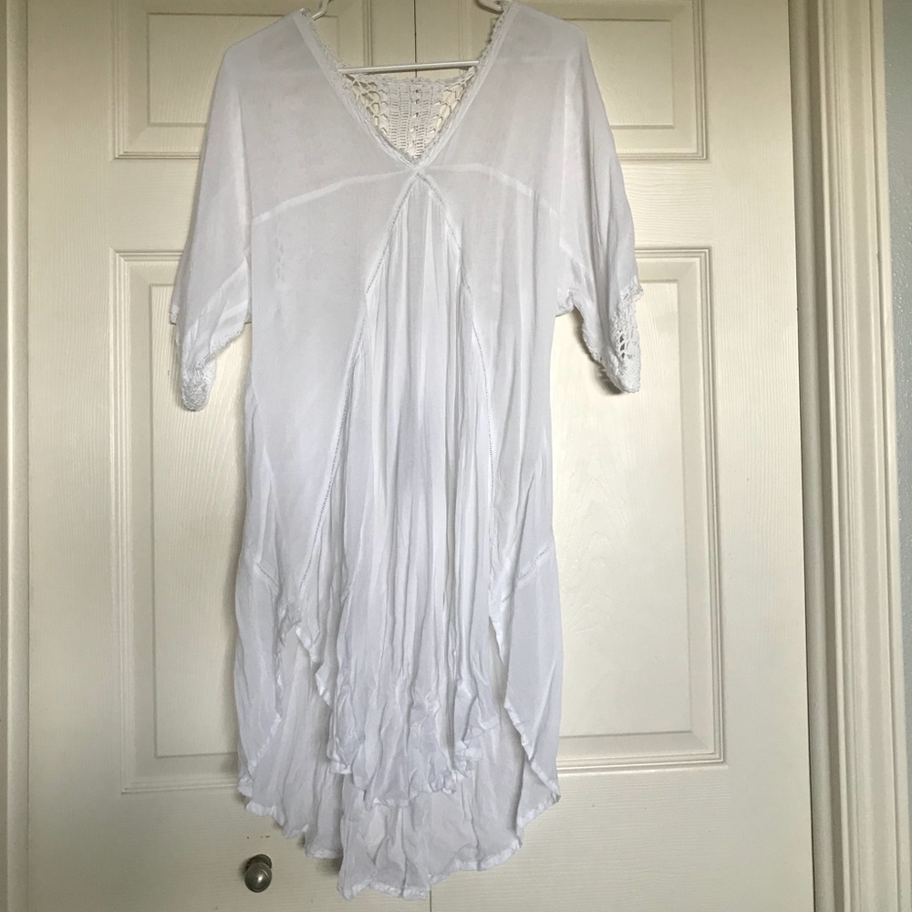 White beach dress